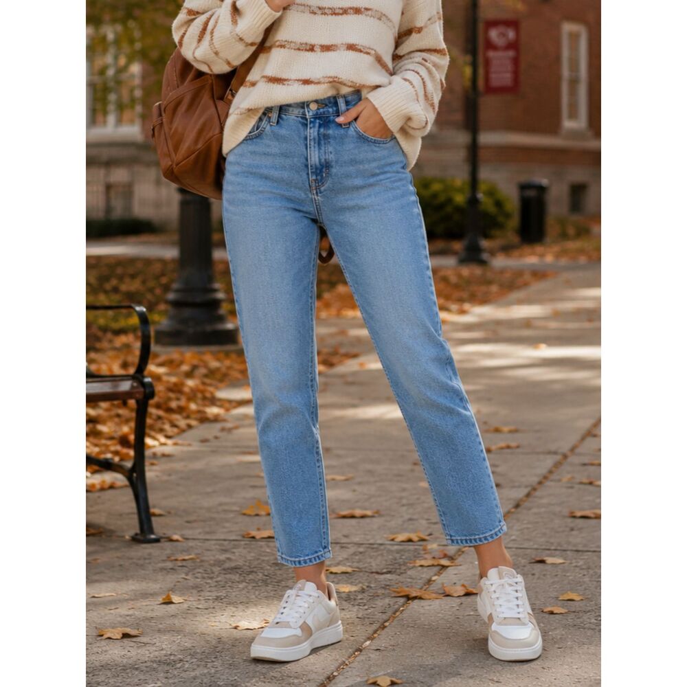 Old Navy Mid Rise Boyfriend Jeans Size 2 Built-In Warm Stretch Denim